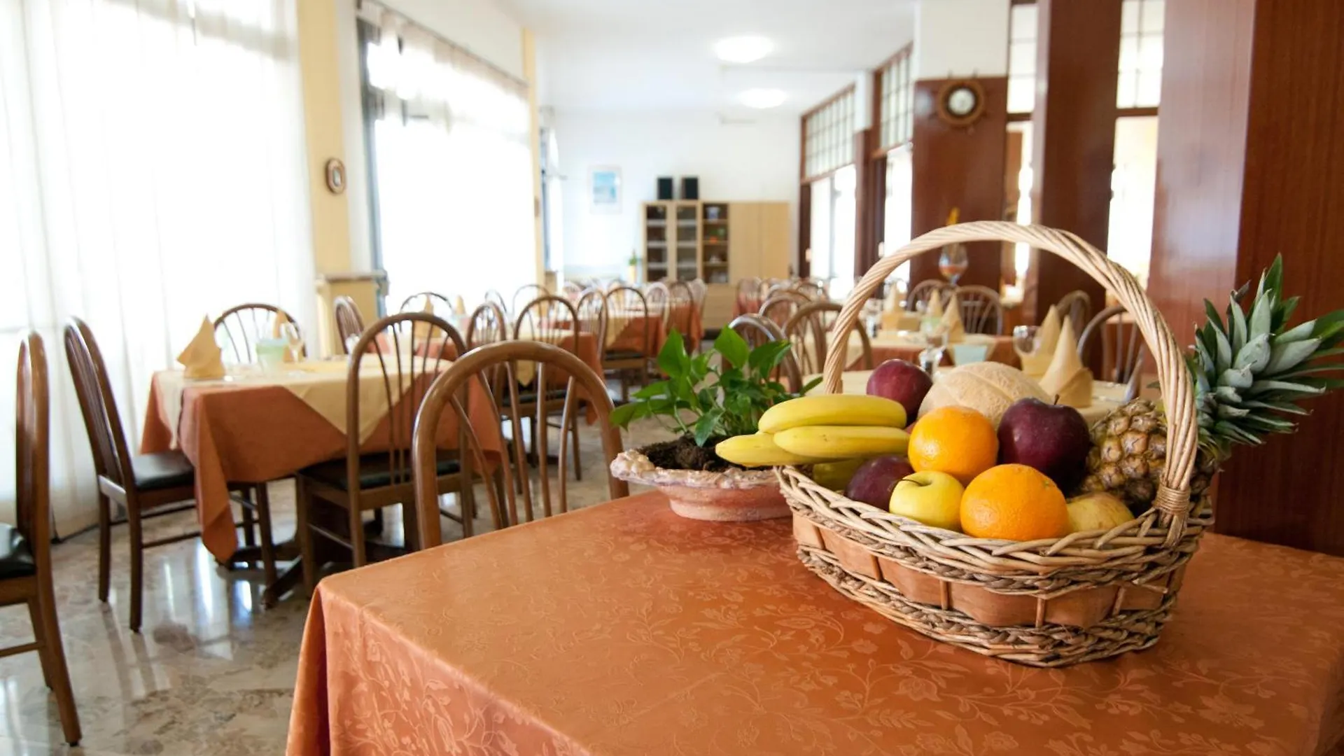 Hotel Milan Rosolina Mare Itálie